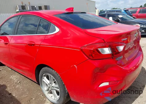 2018 Chevrolet Cruze Lt z USA, uszkodzony, nr VIN 1G1BE5SM8J7196181